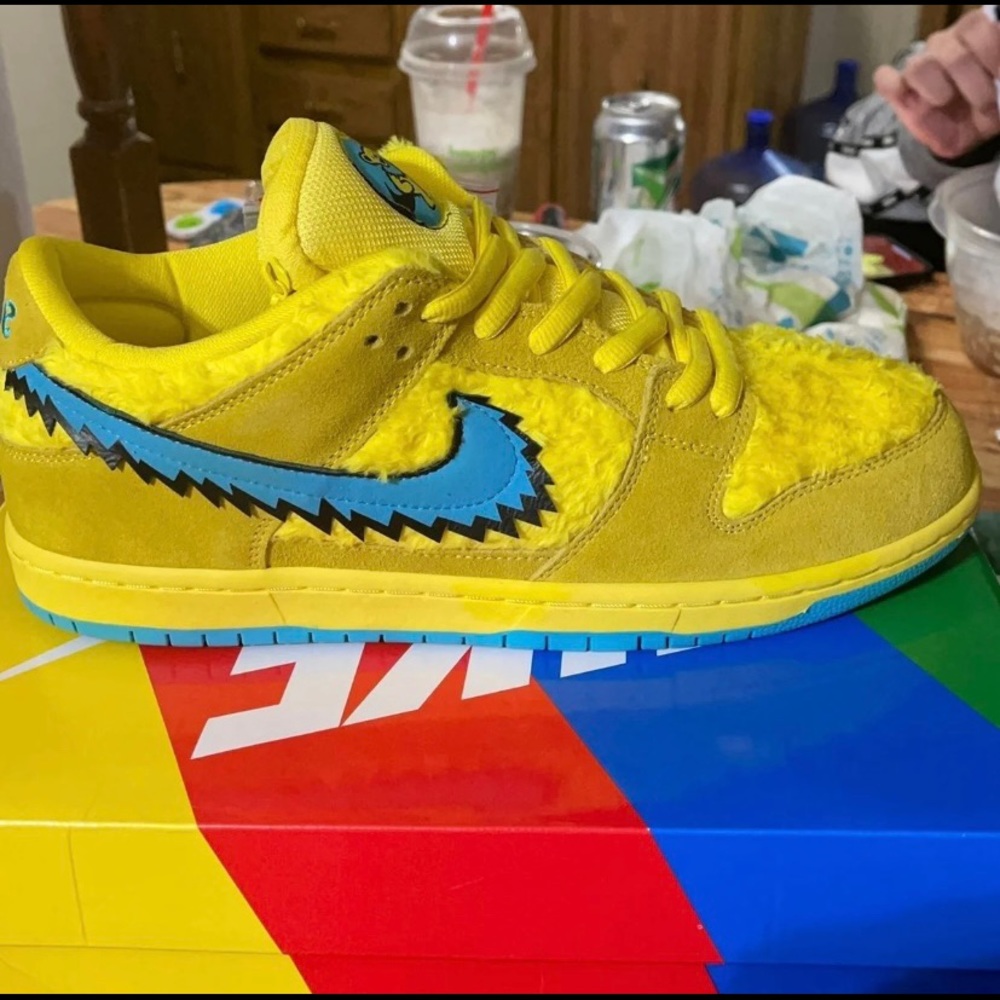Nike SB Dunk Low Grateful Dead Yellow